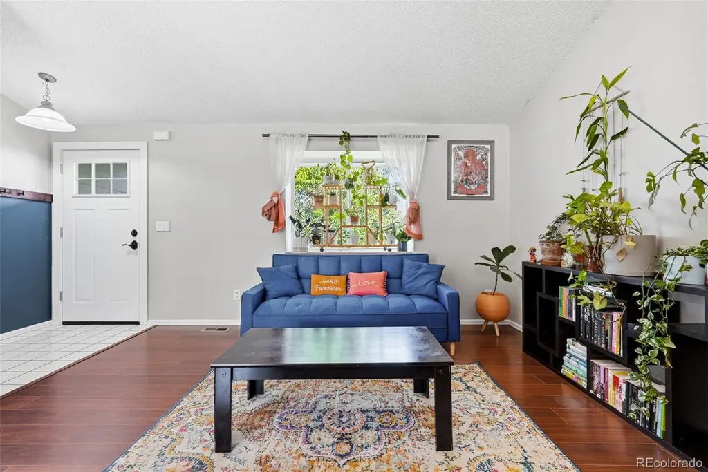 5035 S Genoa Street Aurora CO 80015
