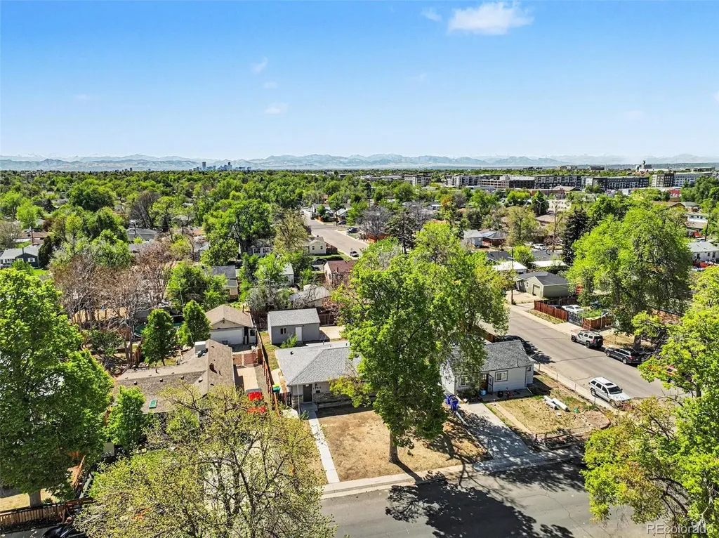 1785 Florence Street Aurora CO 80010