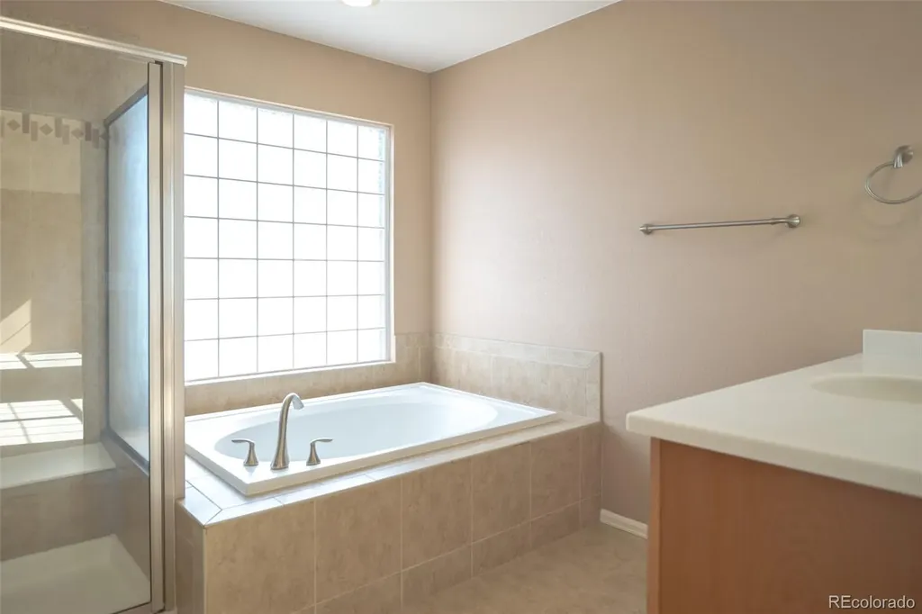 5356 S Fultondale Way Aurora CO 80016