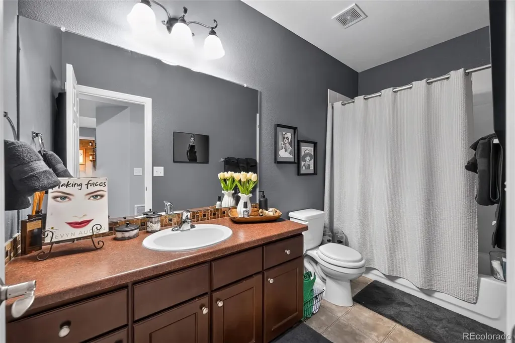22195 E Grand Drive Aurora CO 80015