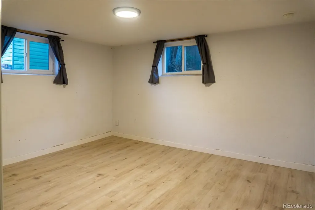 1219 Cumberland Street Colorado Springs CO 80907
