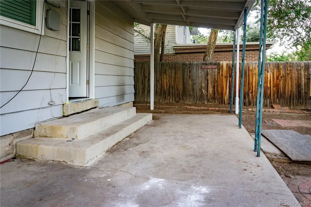 1219 Cumberland Street Colorado Springs CO 80907