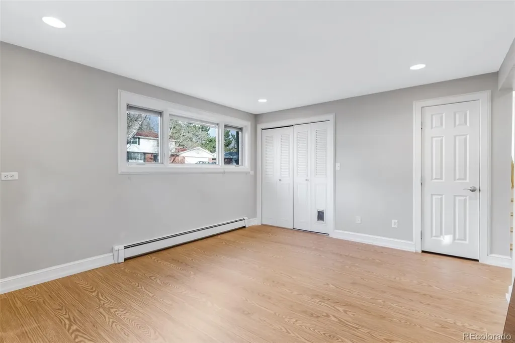 960 S Arbutus Street Lakewood CO 80228