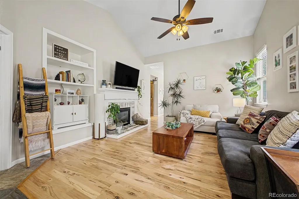 5194 S Shawnee Street Aurora CO 80015
