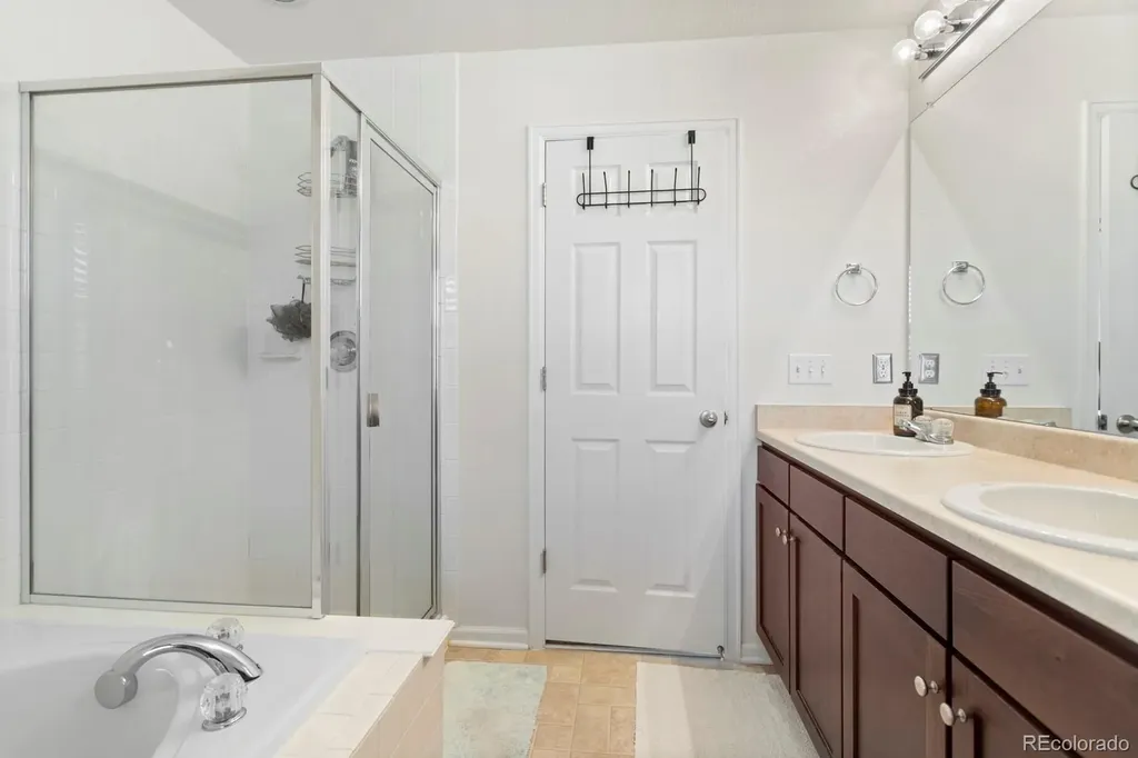 22264 E Kenyon Place Aurora CO 80018