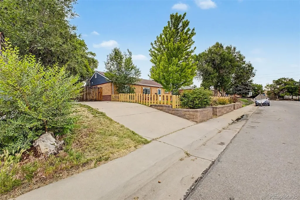9171 Corona Street Thornton CO 80229