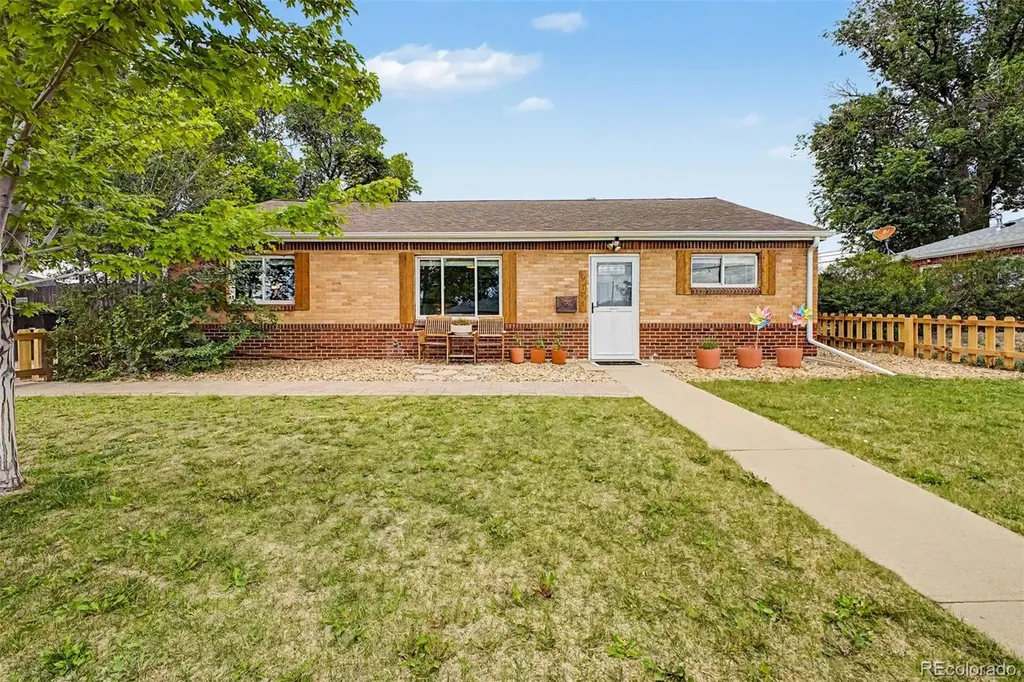 9171 Corona Street Thornton CO 80229