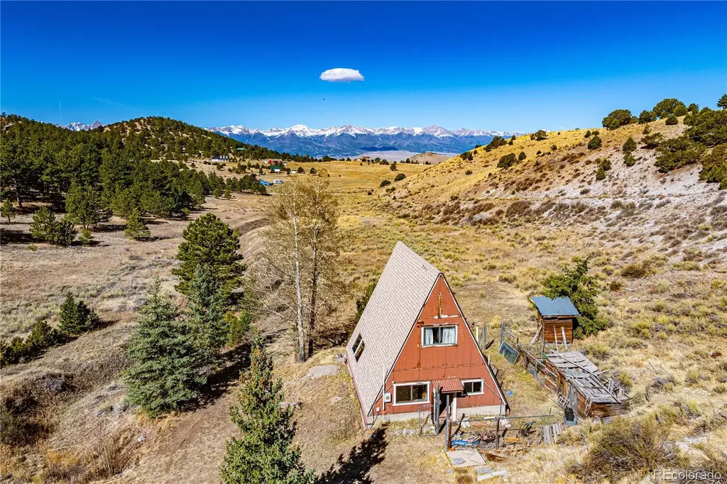177 Bunker Hill Circle Silver Cliff CO 81252