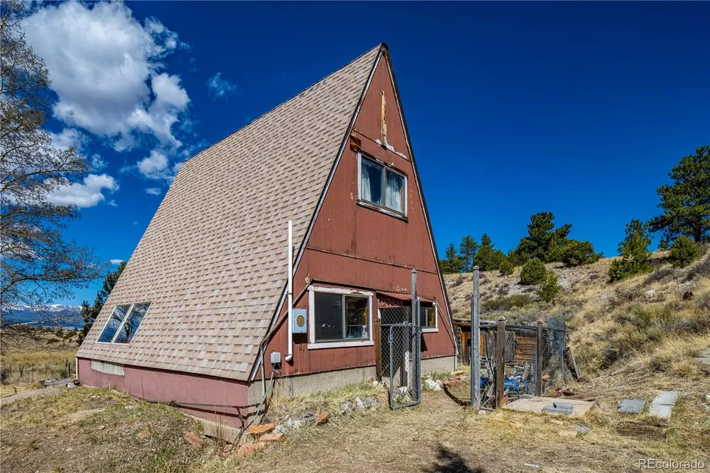 177 Bunker Hill Circle Silver Cliff CO 81252