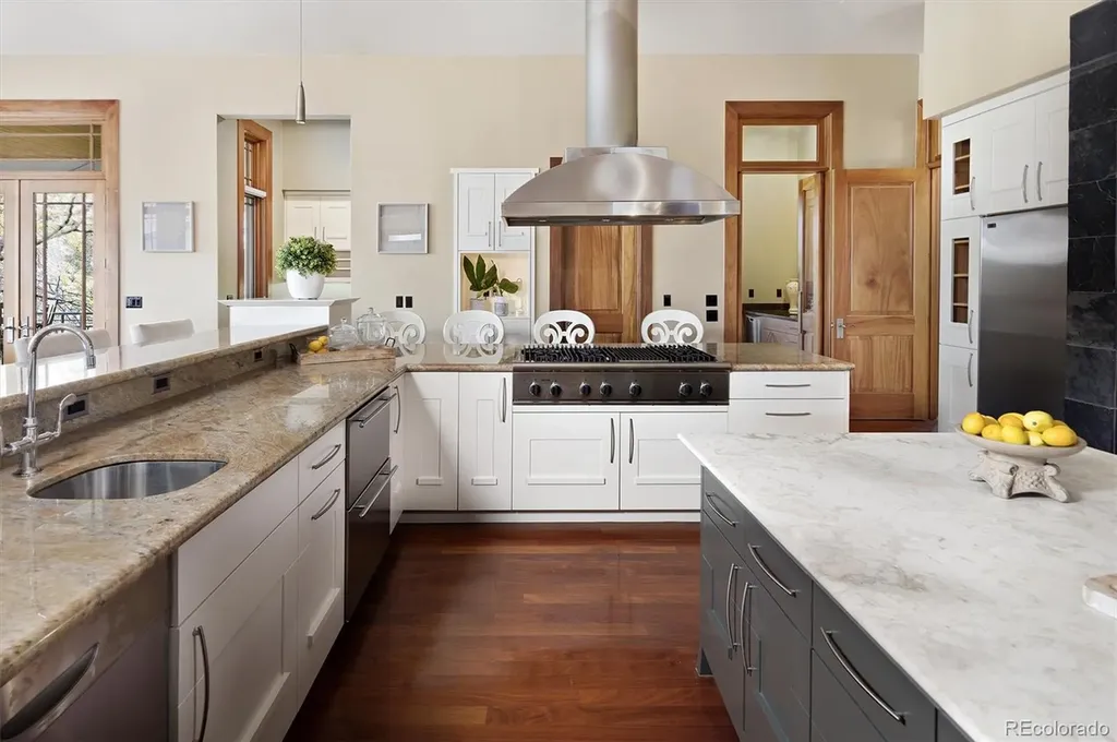 8532 Strawberry Lane Niwot CO 80503