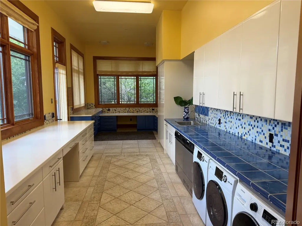 8532 Strawberry Lane Niwot CO 80503