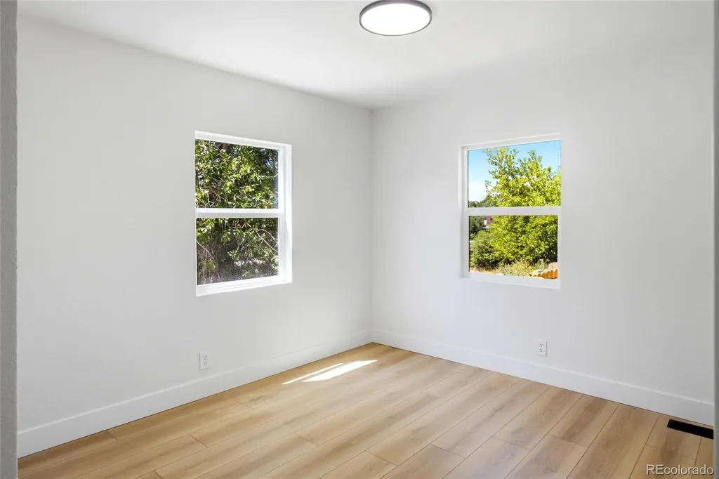 5955 W 7th Avenue Denver CO 80214