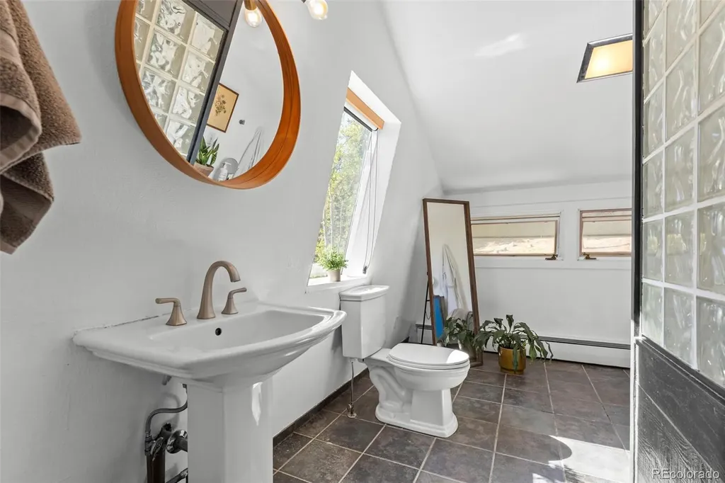 56 Valley View Drive Nederland CO 80466