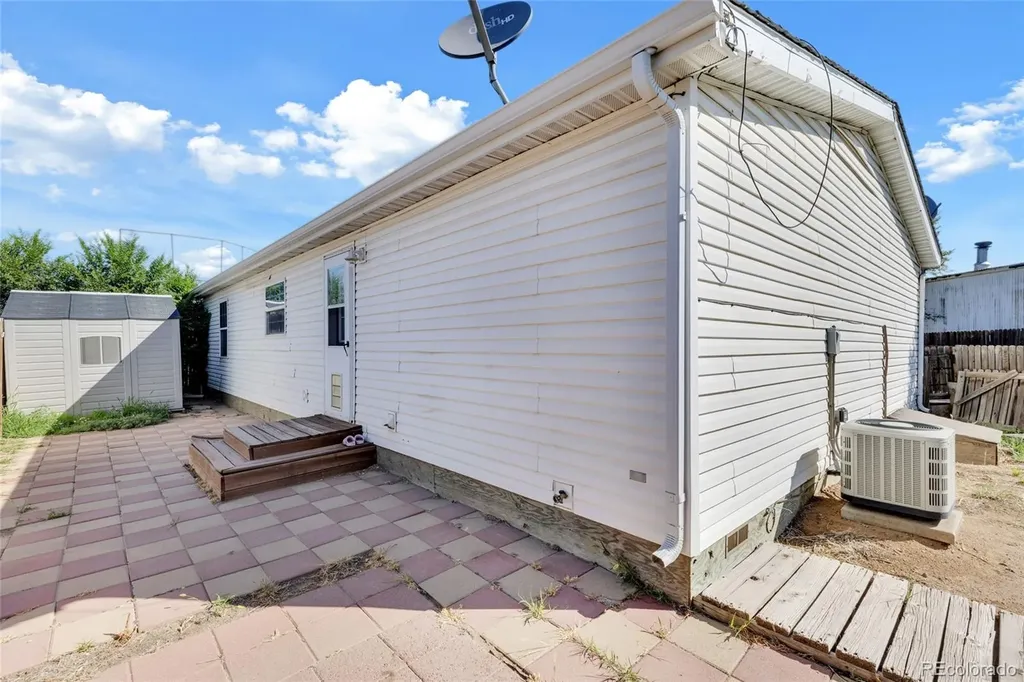 606 SE Plaza Gilcrest CO 80623