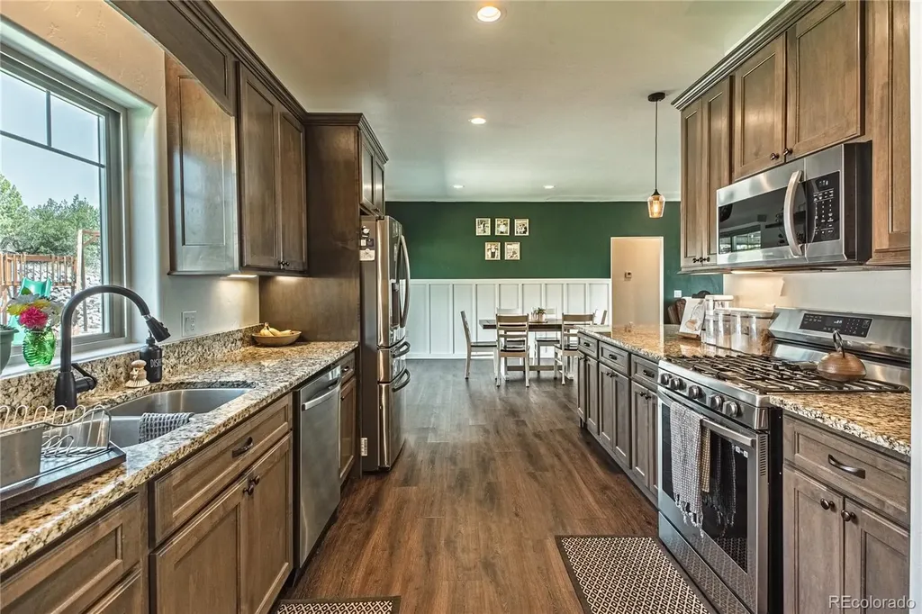 585 Twin Pines Avenue Rockvale CO 81244