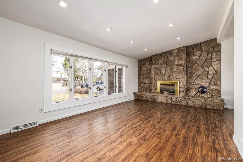 529 S Magnolia Lane Denver CO 80224