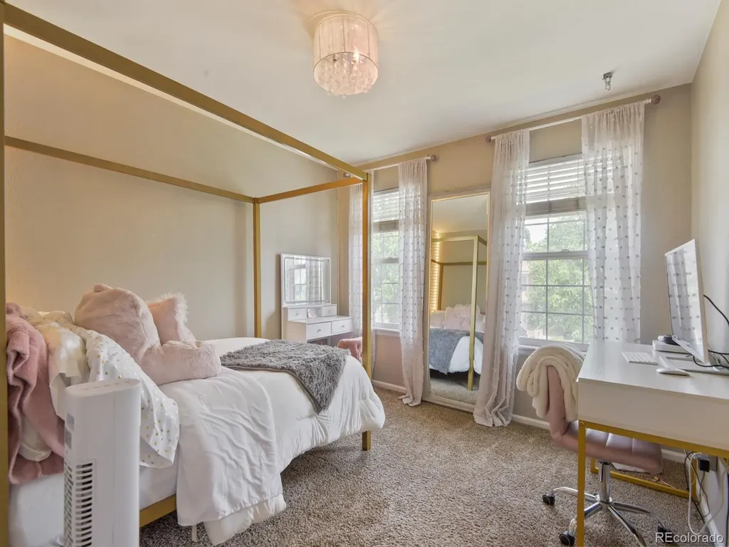 5957 S Helena Street Centennial CO 80016