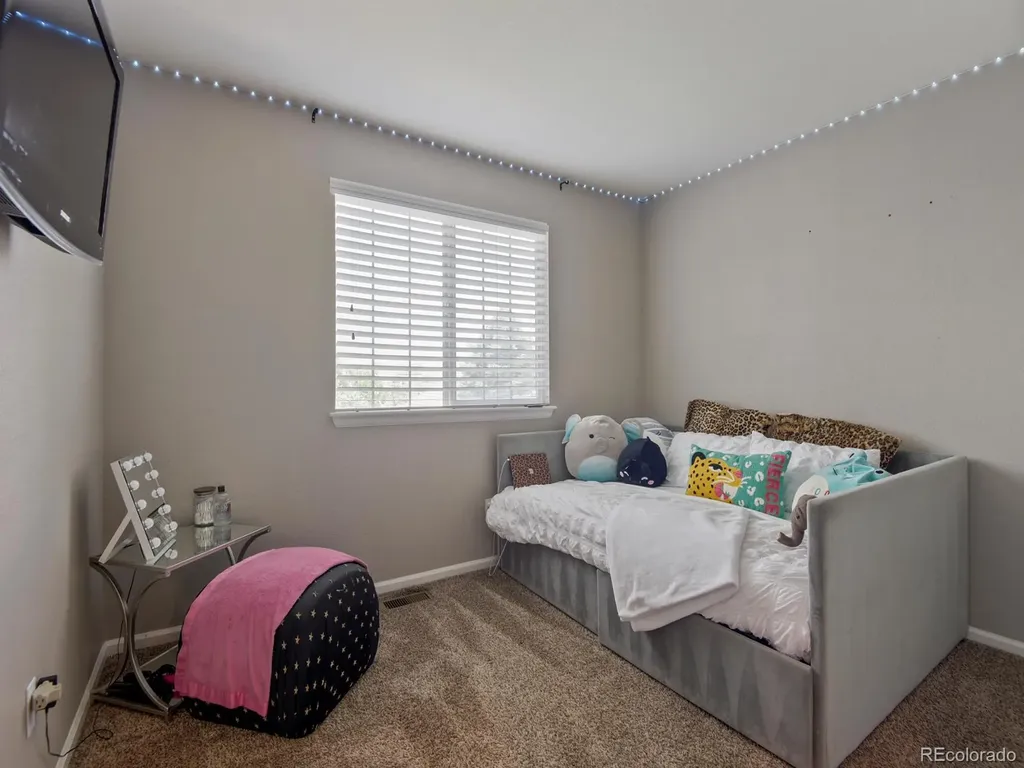 5957 S Helena Street Centennial CO 80016