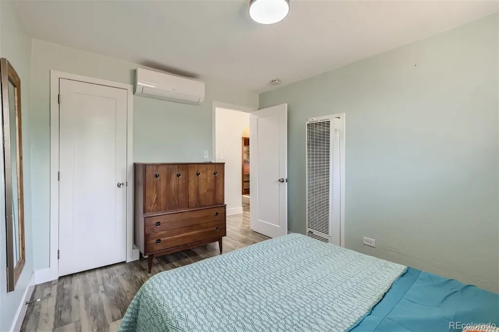 3233 E 33rd Avenue Denver CO 80205
