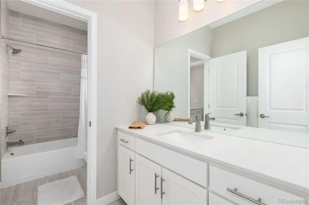 2135 S Poppy Street Lakewood CO 80228