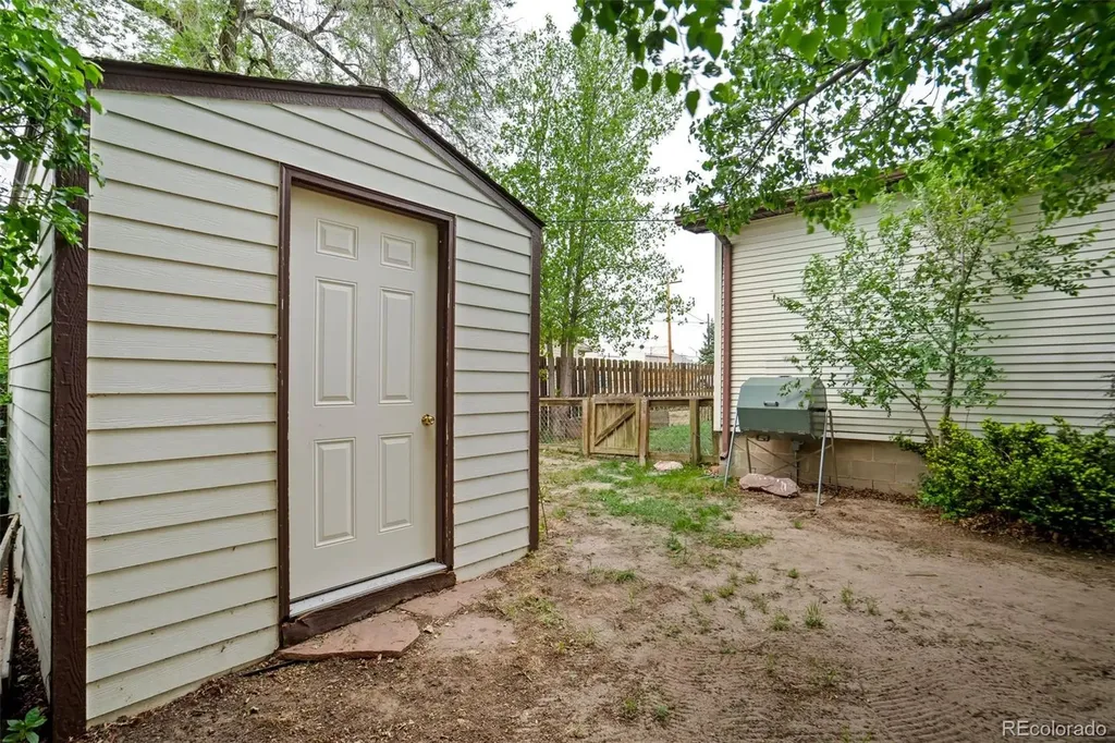 398 F Avenue Limon CO 80828