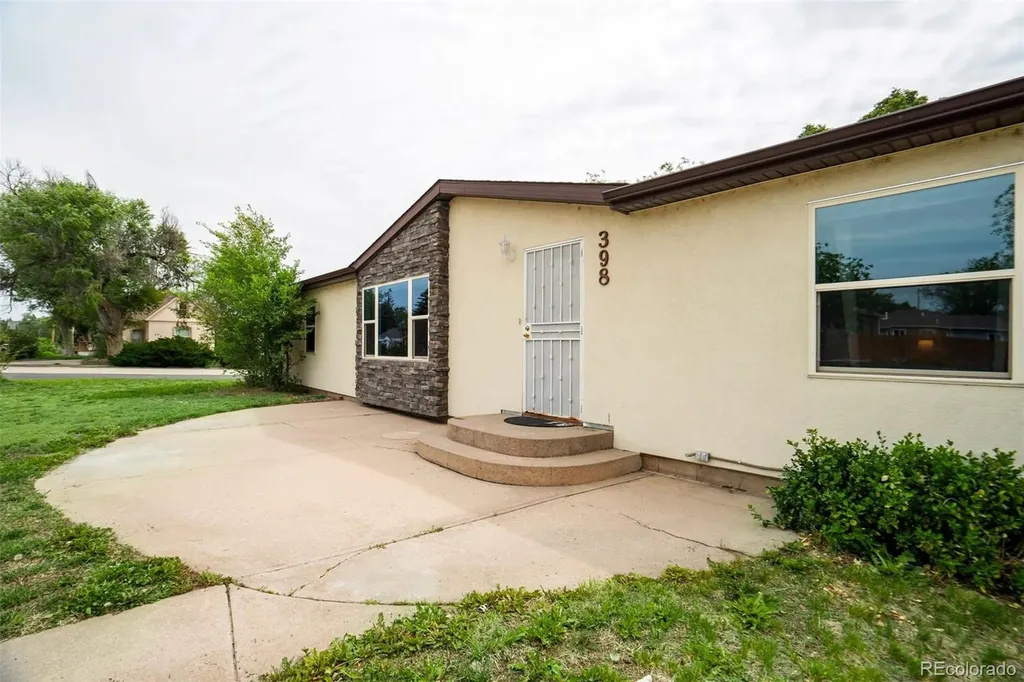 398 F Avenue Limon CO 80828