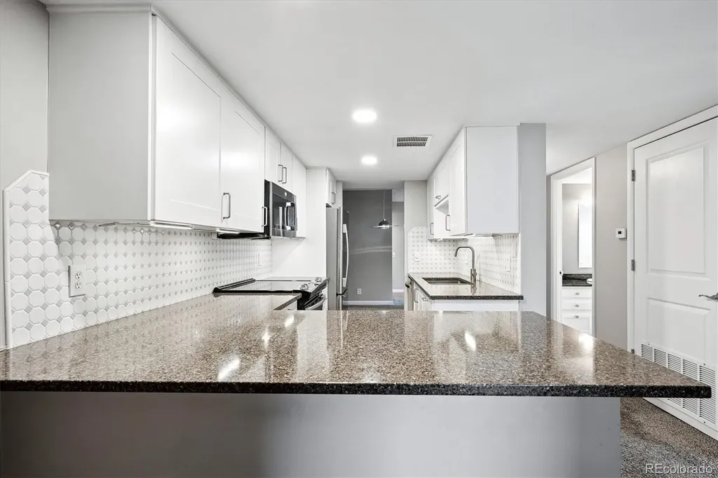 5955 E 10th Avenue Denver CO 80220