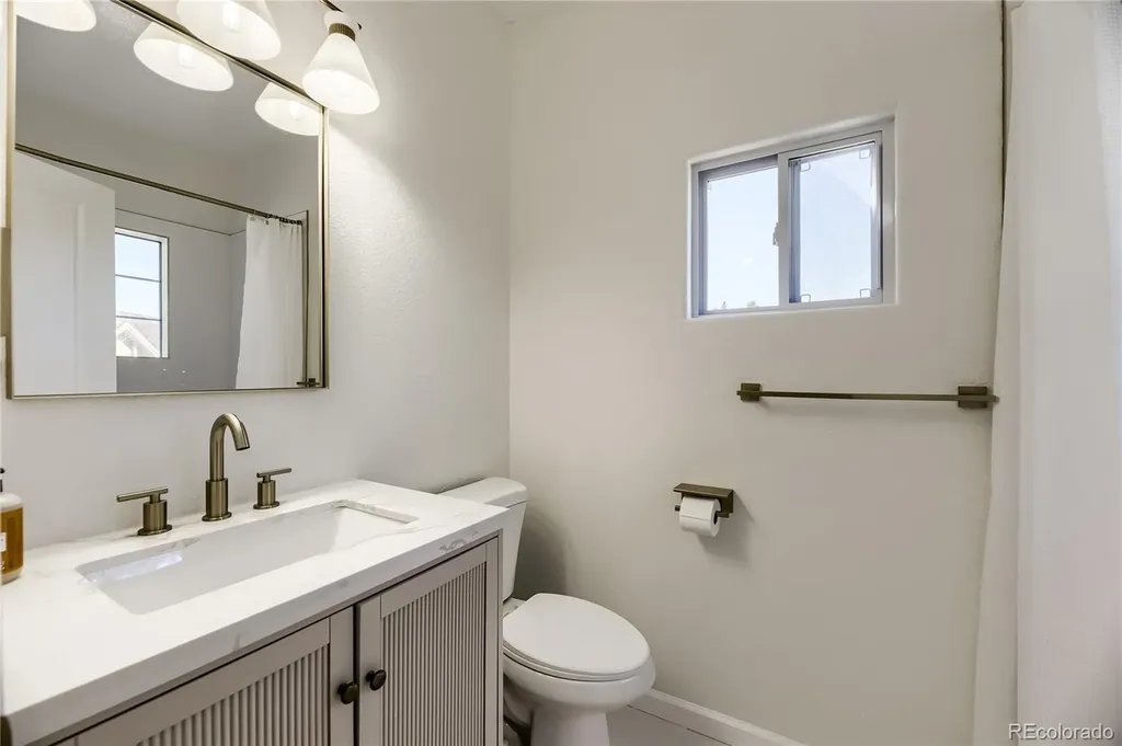 1631 W Canal Circle Littleton CO 80120