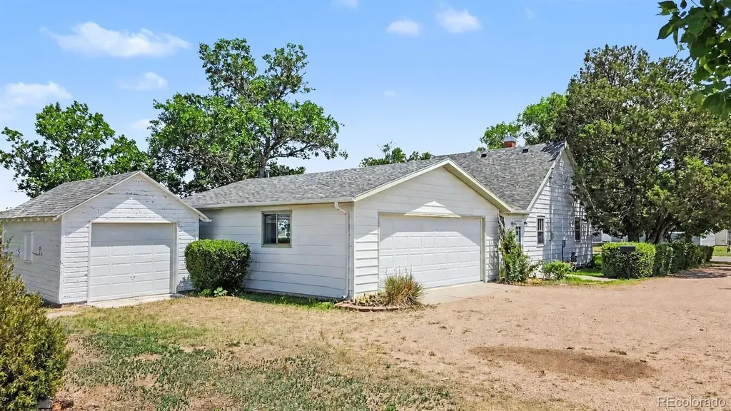 200 E 10th Street Julesburg CO 80737