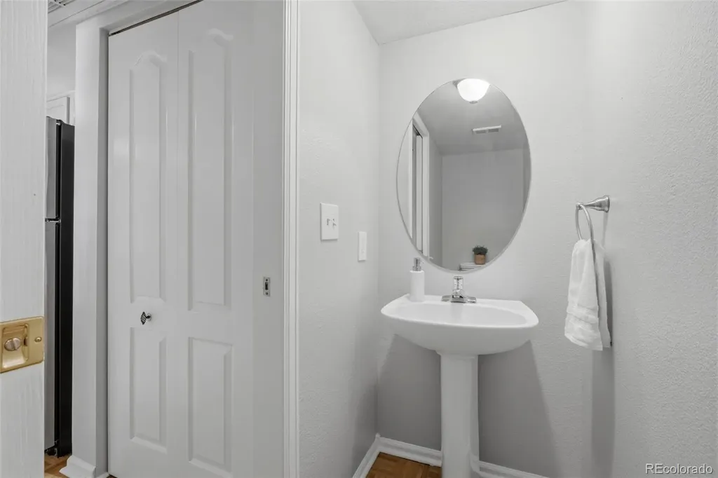 1655 S Cole Street Lakewood CO 80228