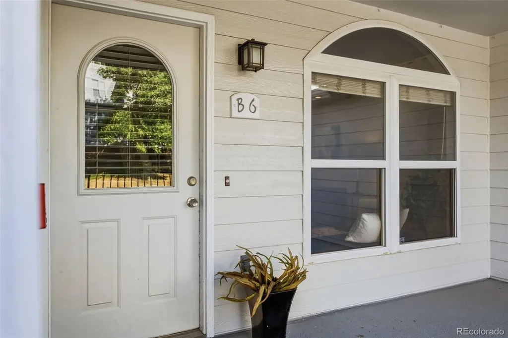 1655 S Cole Street Lakewood CO 80228