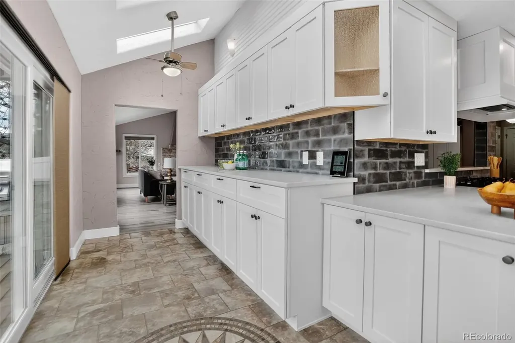 8226 S Dover Street Littleton CO 80128