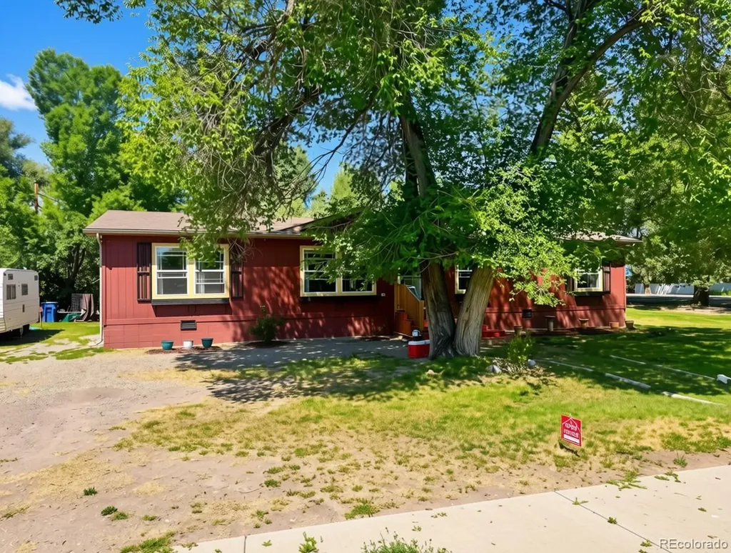 705 San Juan Avenue Saguache CO 81149