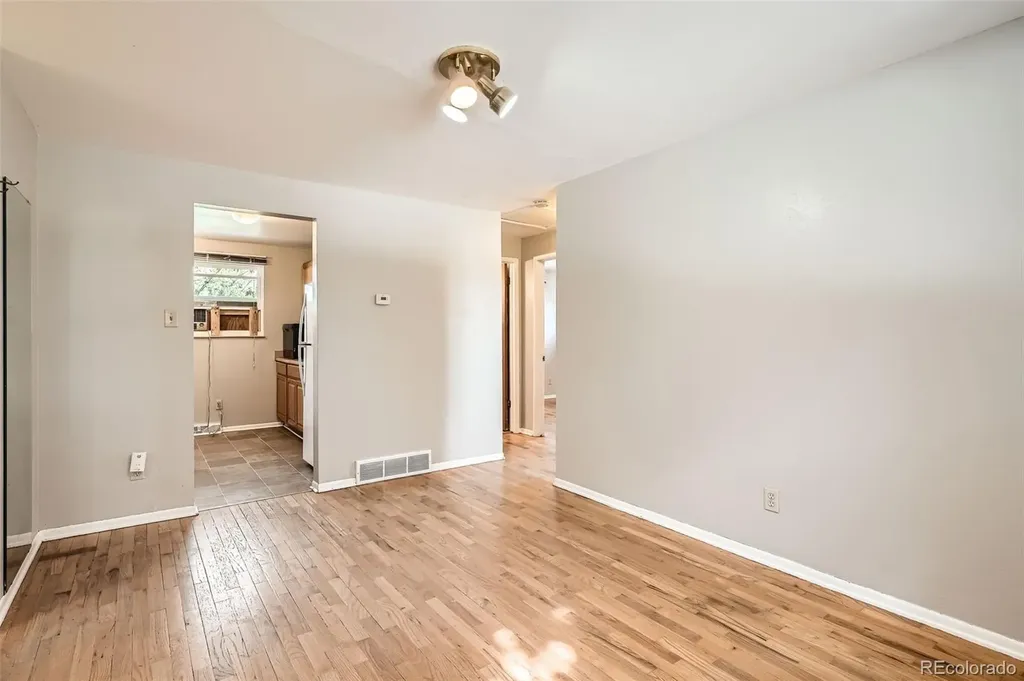 1225 S Ames Street Lakewood CO 80232