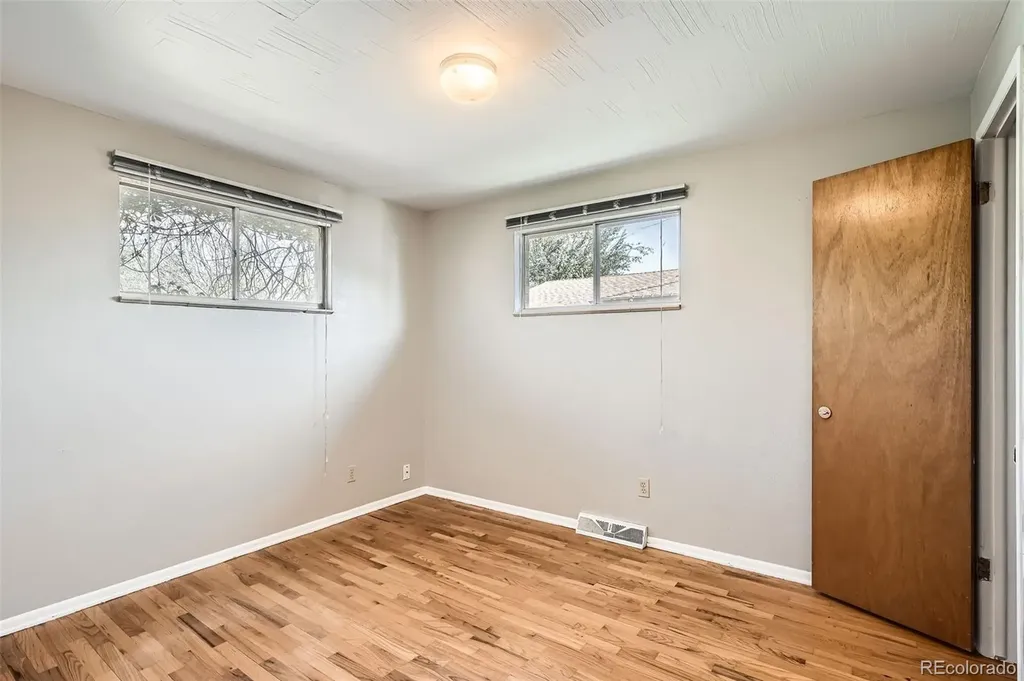 1225 S Ames Street Lakewood CO 80232