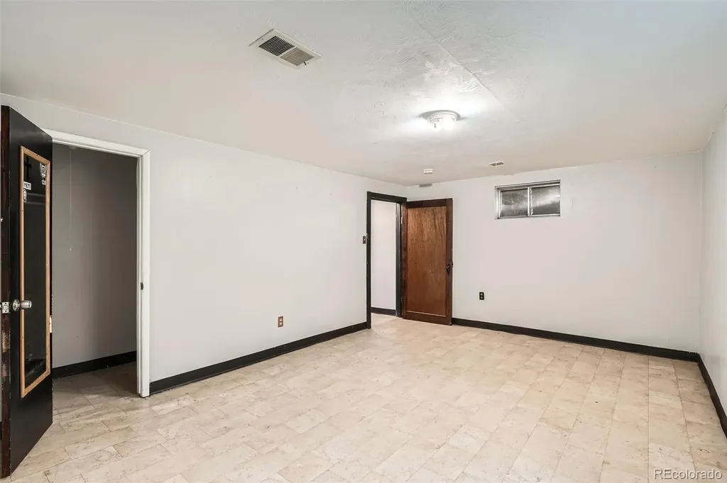1225 S Ames Street Lakewood CO 80232