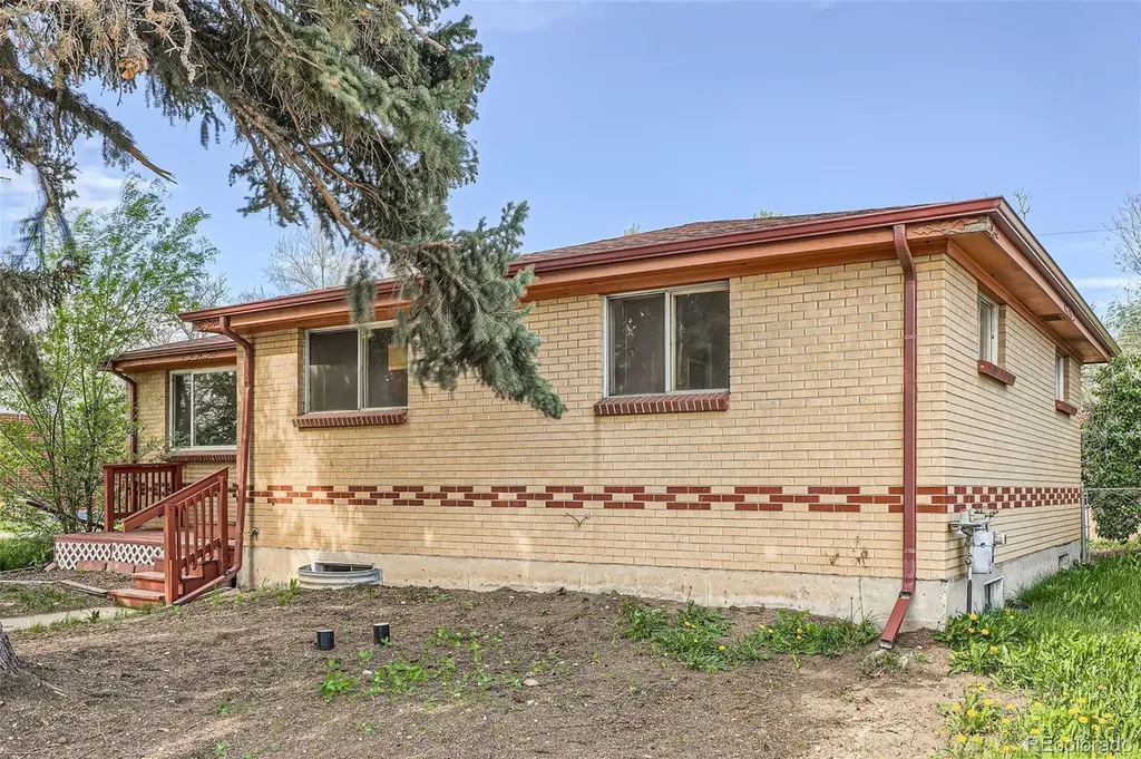 1225 S Ames Street Lakewood CO 80232