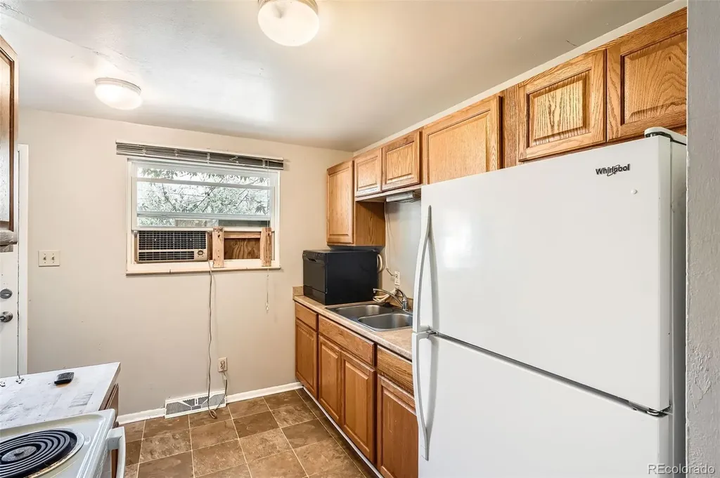 1225 S Ames Street Lakewood CO 80232