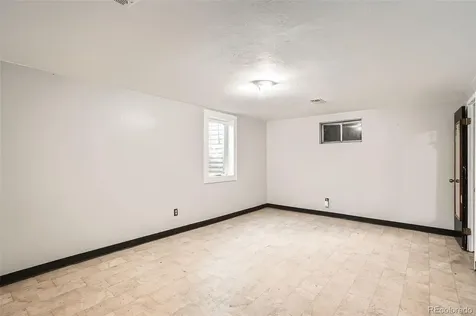 1225 S Ames Street Lakewood CO 80232