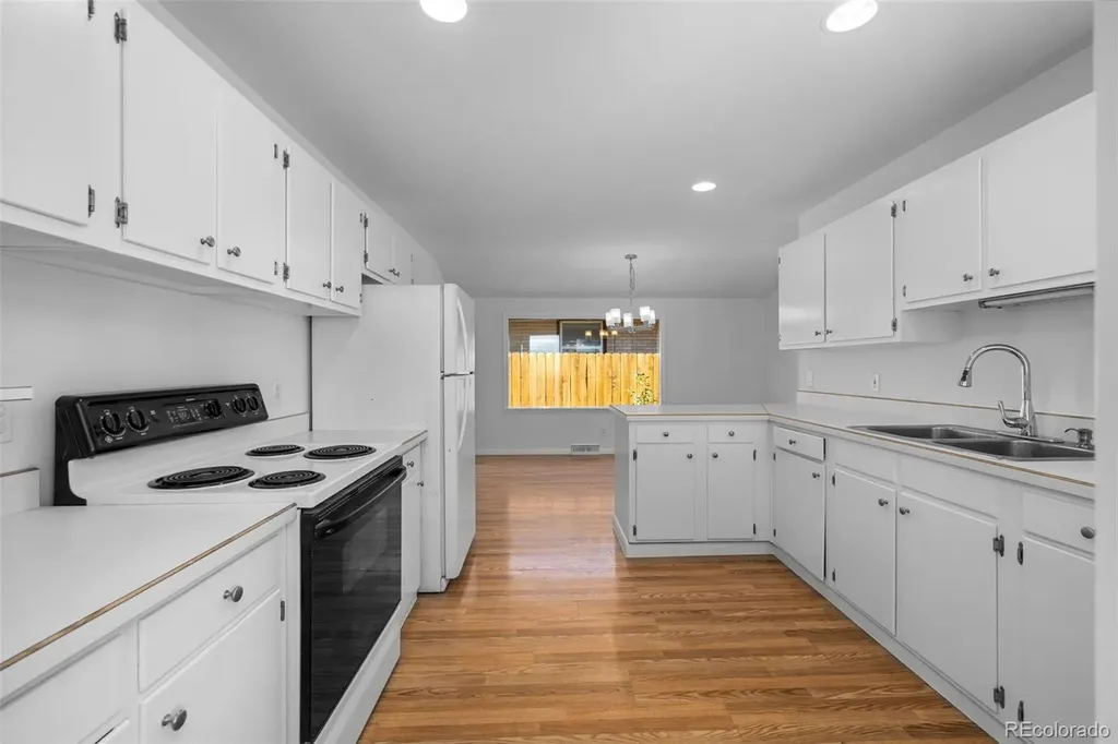 1603 Emery Street Longmont CO 80501