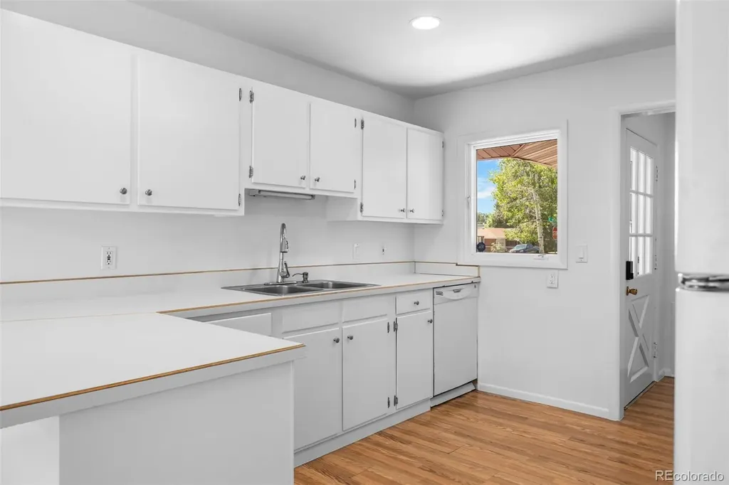 1603 Emery Street Longmont CO 80501