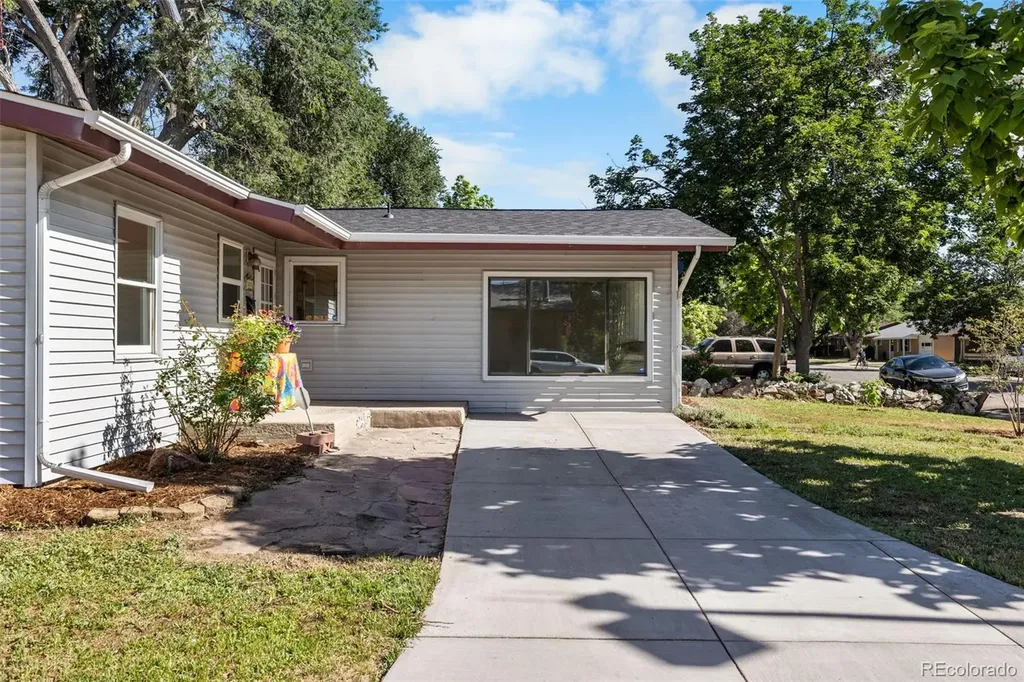 1603 Emery Street Longmont CO 80501