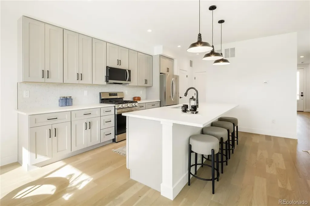 4650-4656 W 9th Avenue Denver CO 80204