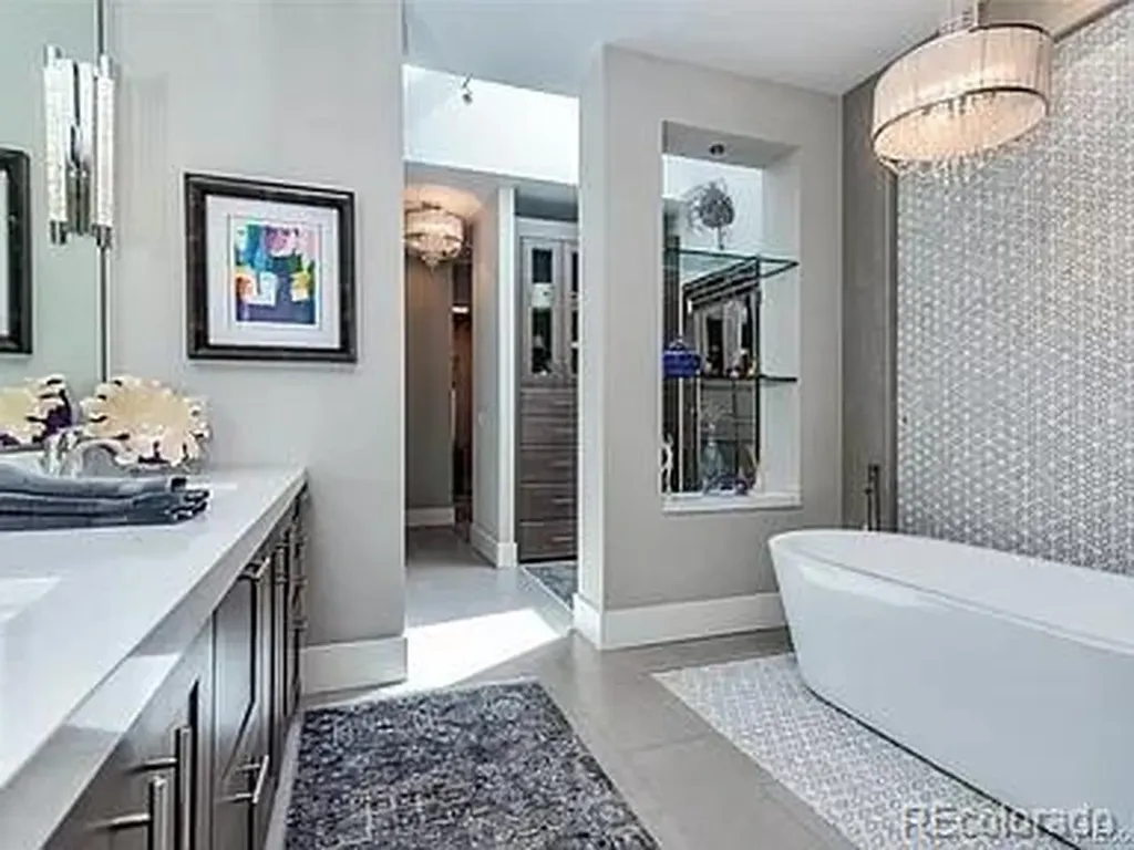 250 Adams Denver CO 80206