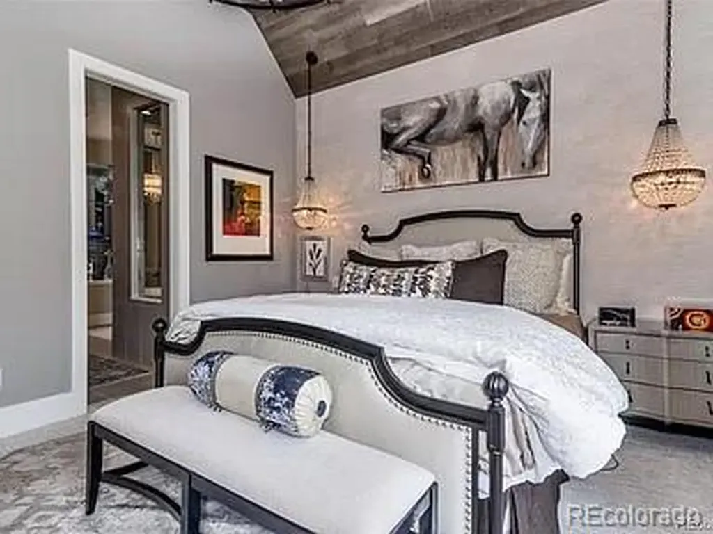 250 Adams Denver CO 80206