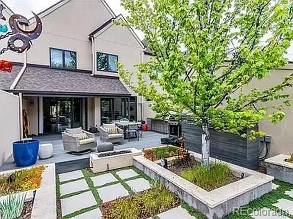 250 Adams Denver CO 80206