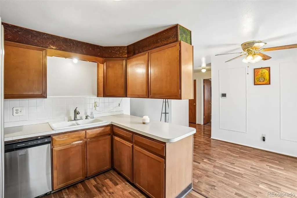 8283 Depew Way Arvada CO 80003