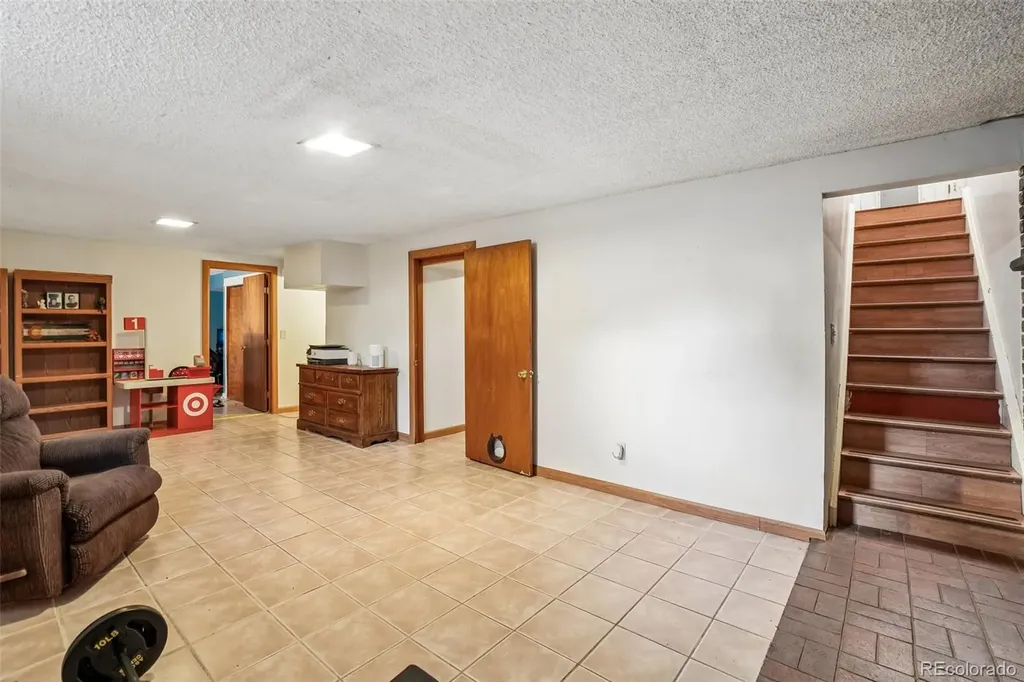 8283 Depew Way Arvada CO 80003