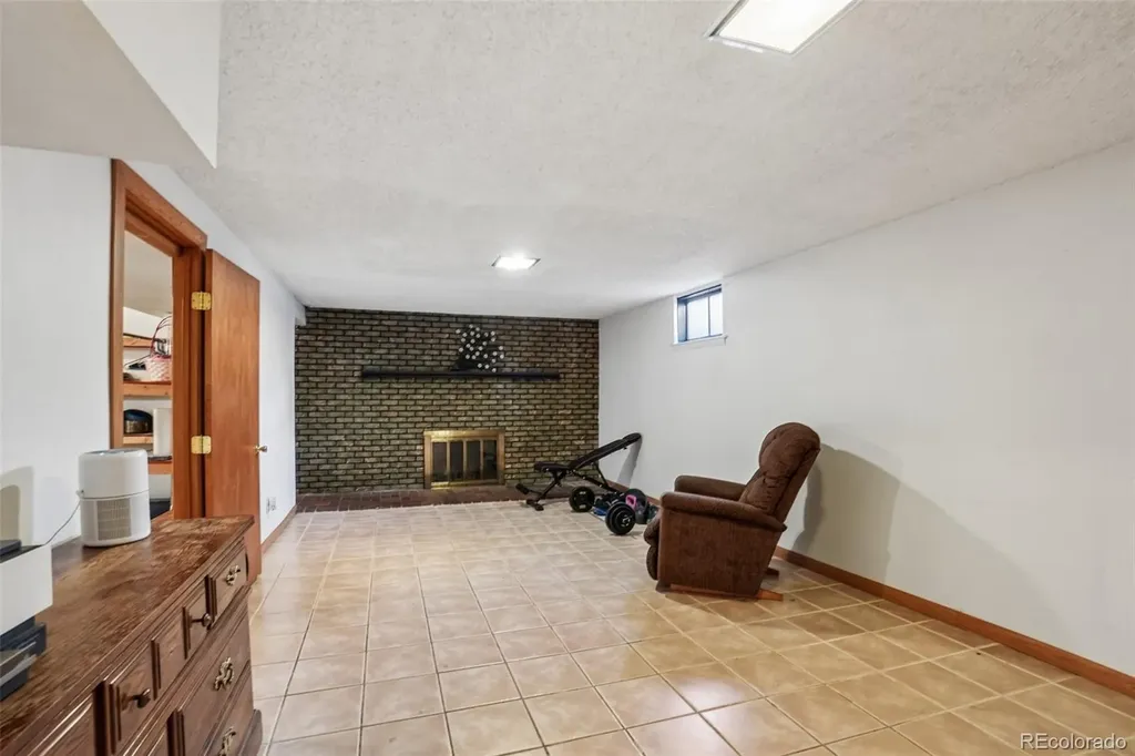 8283 Depew Way Arvada CO 80003