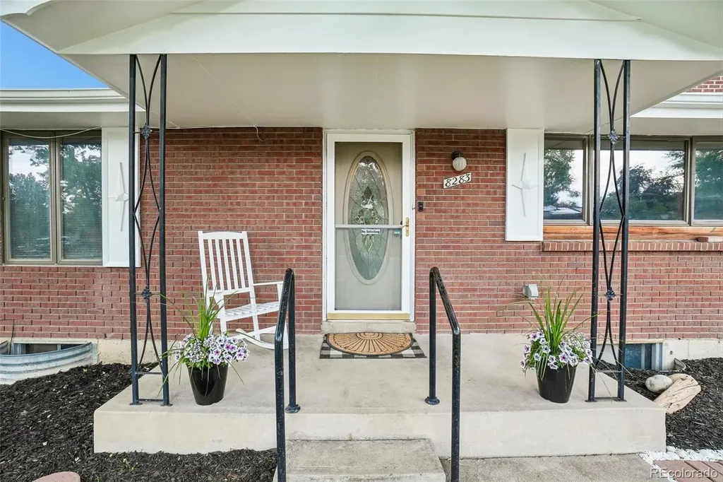 8283 Depew Way Arvada CO 80003